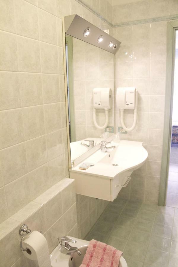 Hotel Casablanca لاتيزي المظهر الخارجي الصورة